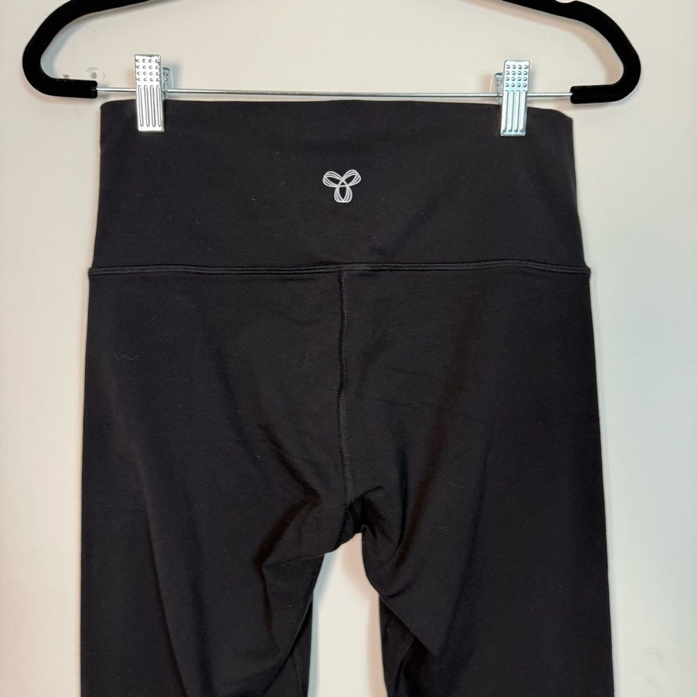 Aritzia TNA Black High Rise Leggings Size M Side Stripe Athleisure Activewear - Picture 5 of 14